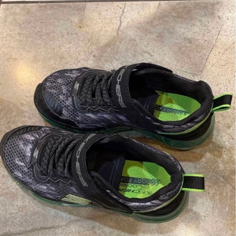 Boy shoes Skechers